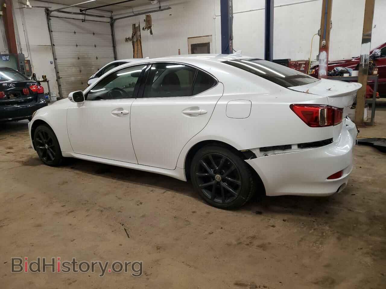 2012 LEXUS IS - VIN: JTHCE5C2XC5002949 - Фото 2
