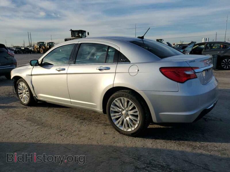 2012 Chrysler 200 (VIN 1C3CCBCB3CN197237) — фото 2 из 12