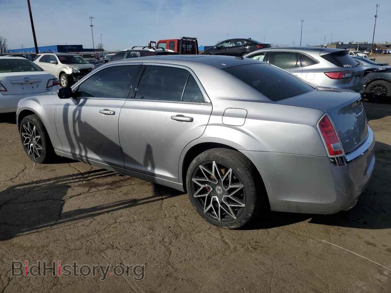 2014 CHRYSLER 300 - VIN: 2C3CCARG9EH328793 - Фото 2