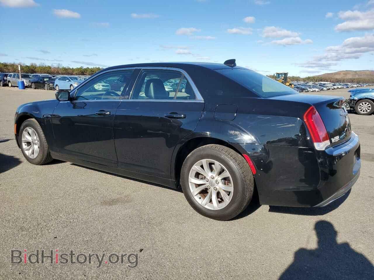 2015 CHRYSLER 300 - VIN: 2C3CCAAG2FH853448 - Фото 2