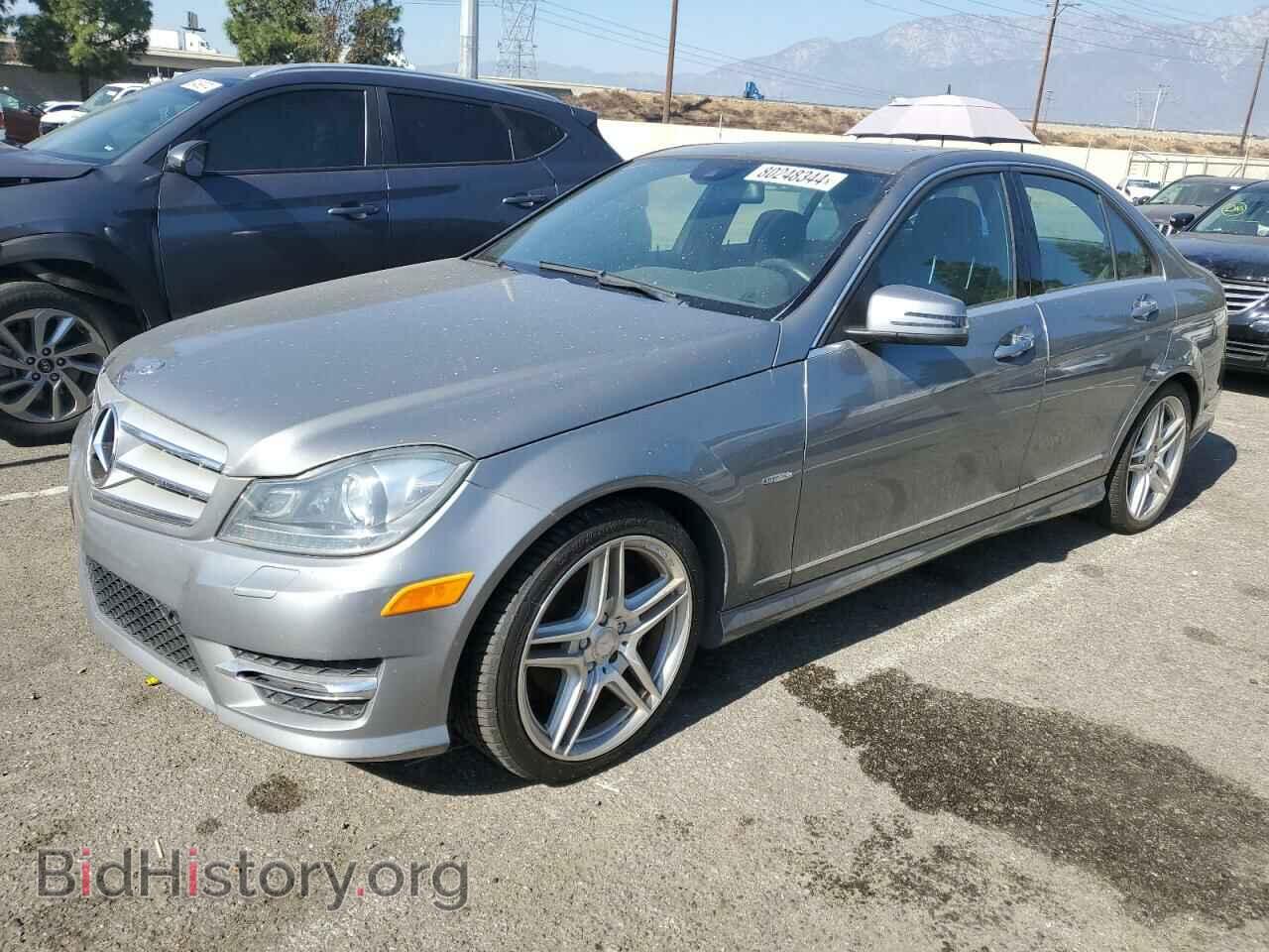 Фотография WDDGF4HB0CA615744 - MERCEDES-BENZ C-CLASS 2012