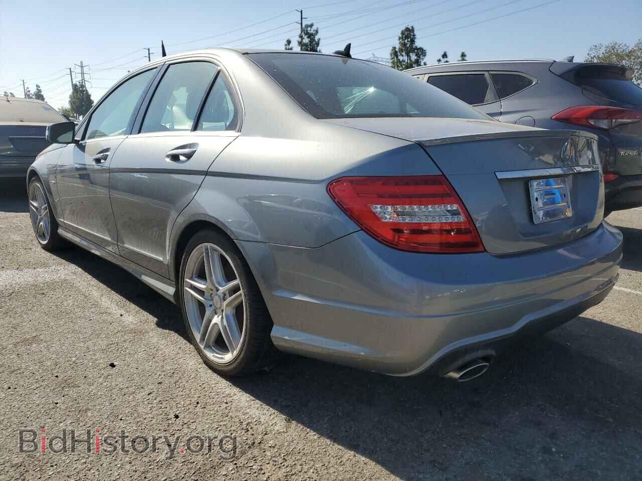 2012 MERCEDES-BENZ C-CLASS - VIN: WDDGF4HB0CA615744 - Фото 2