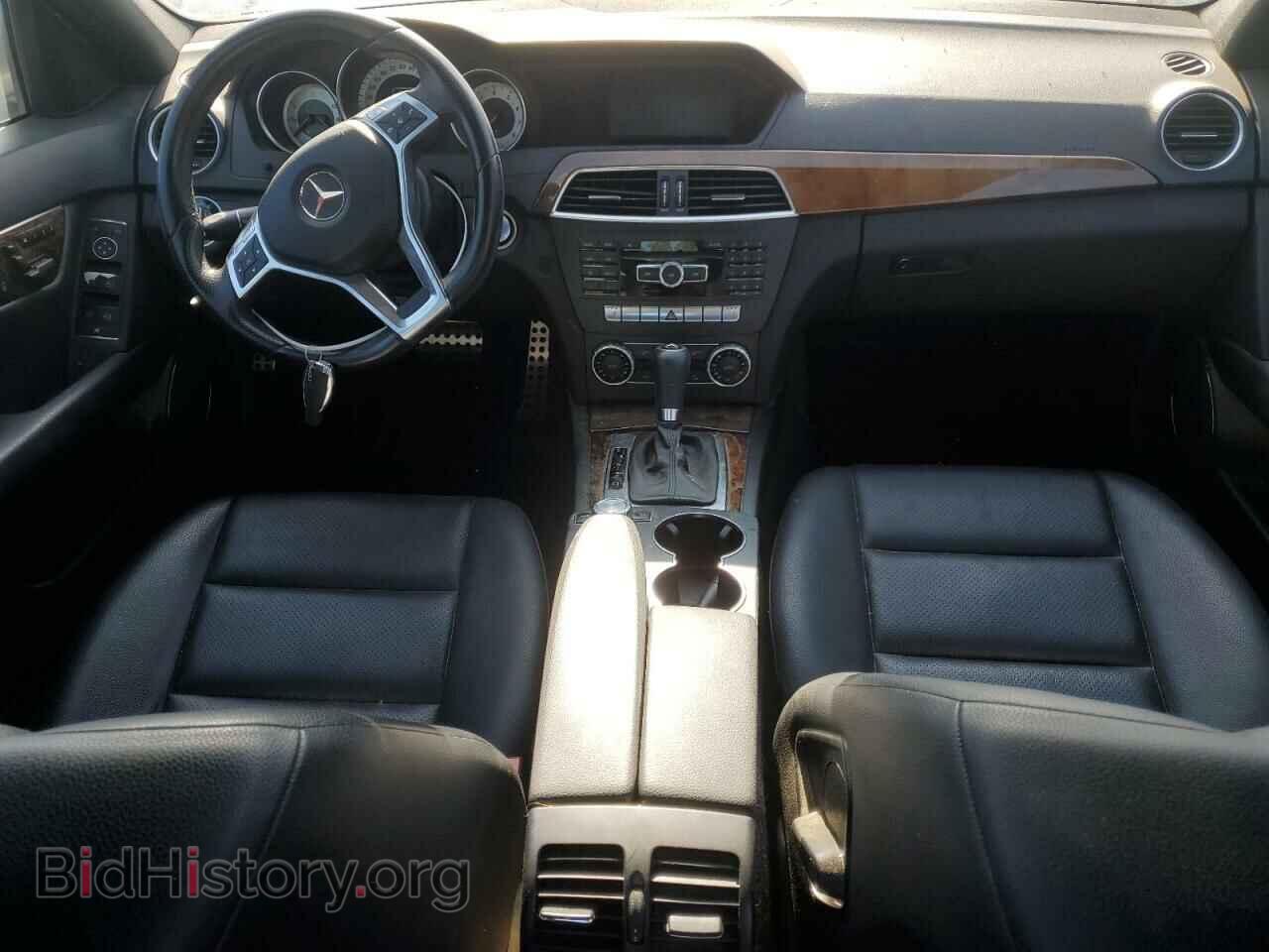 2012 MERCEDES-BENZ C-CLASS - VIN: WDDGF4HB0CA615744 - Фото 8