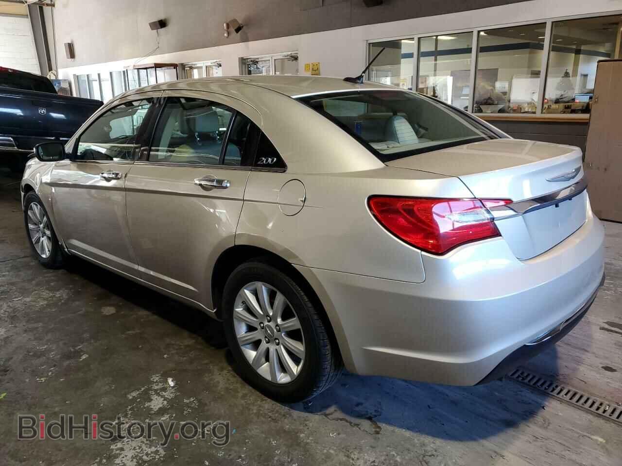 2014 CHRYSLER 200 - VIN: 1C3CCBCG6EN186781 - Фото 2