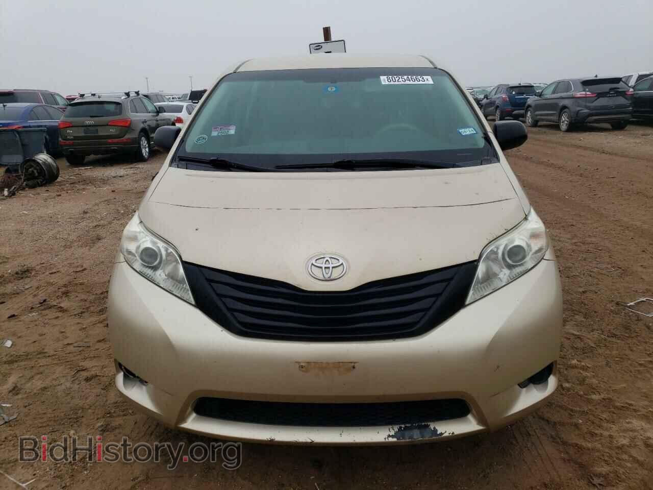2011 TOYOTA SIENNA - VIN: 5TDKA3DC2BS008371 - Фото 5