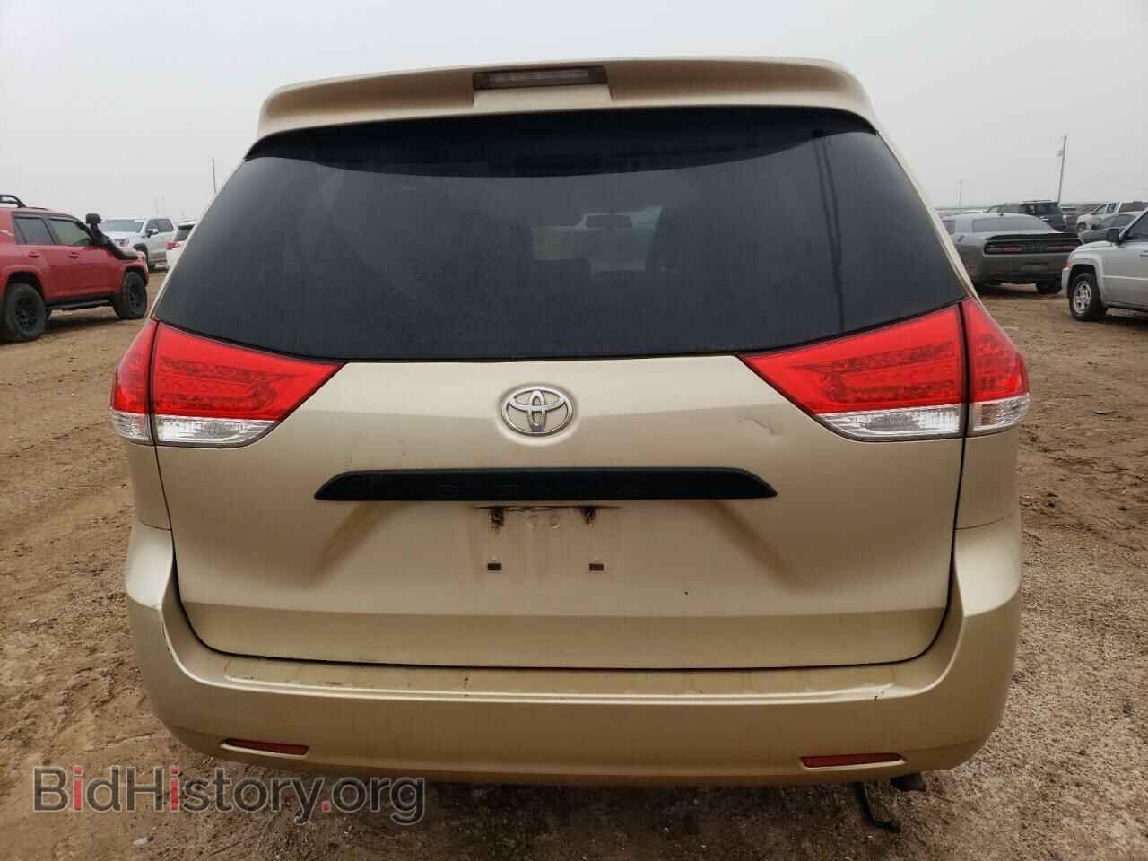 2011 TOYOTA SIENNA - VIN: 5TDKA3DC2BS008371 - Фото 6