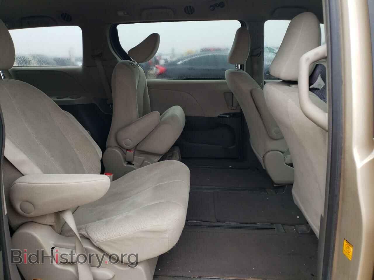 2011 TOYOTA SIENNA - VIN: 5TDKA3DC2BS008371 - Фото 10