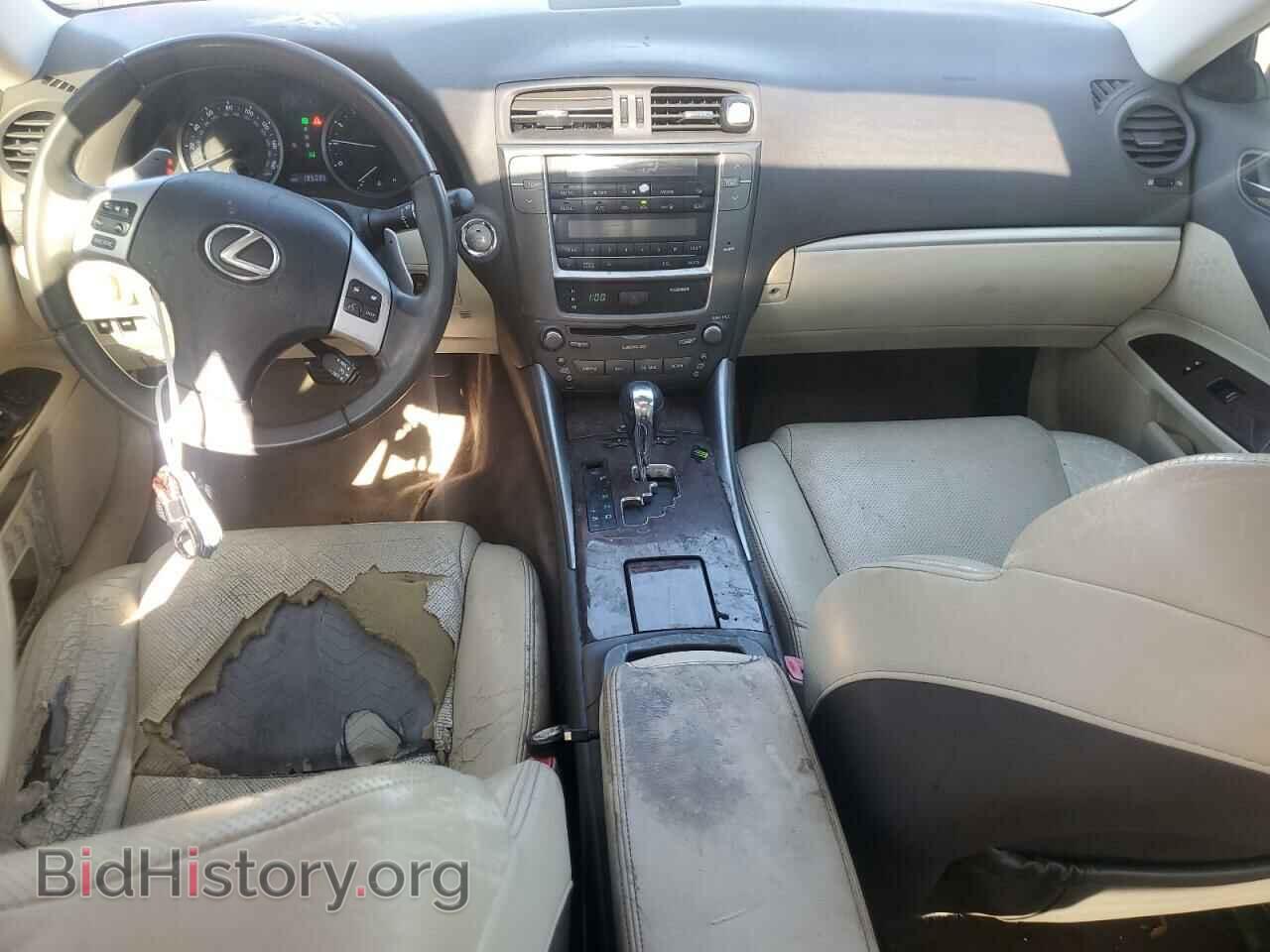 2011 LEXUS IS - VIN: JTHCF5C25B5047907 - Photo 8