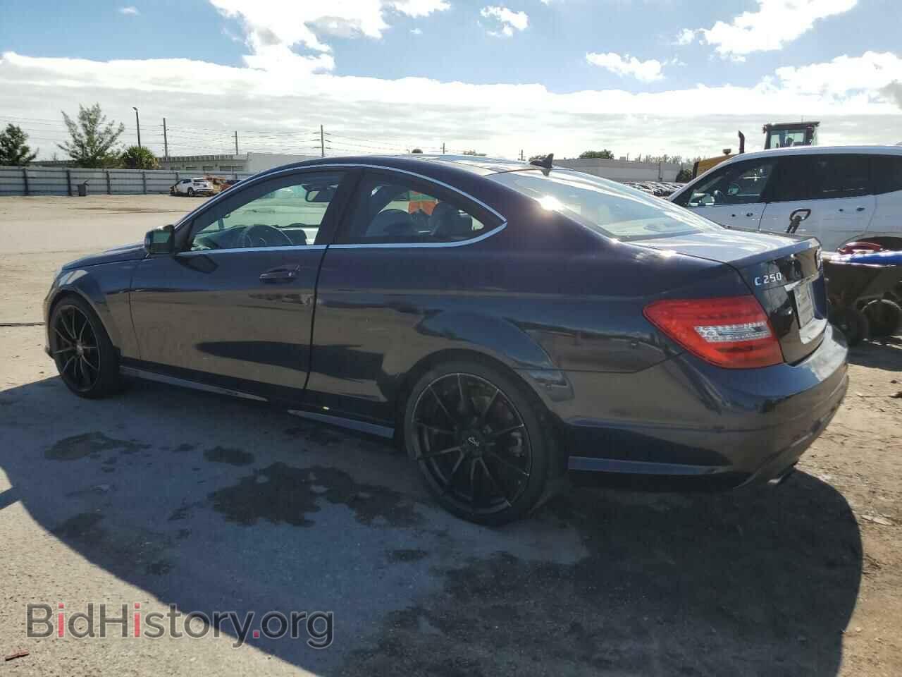 2012 MERCEDES-BENZ C-CLASS - VIN: WDDGJ4HB1CF753777 - Фото 2