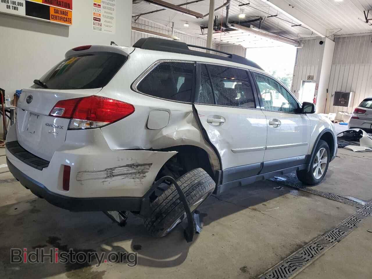 2014 SUBARU OUTBACK - VIN: 4S4BRBLC2E3215946 - Фото 3