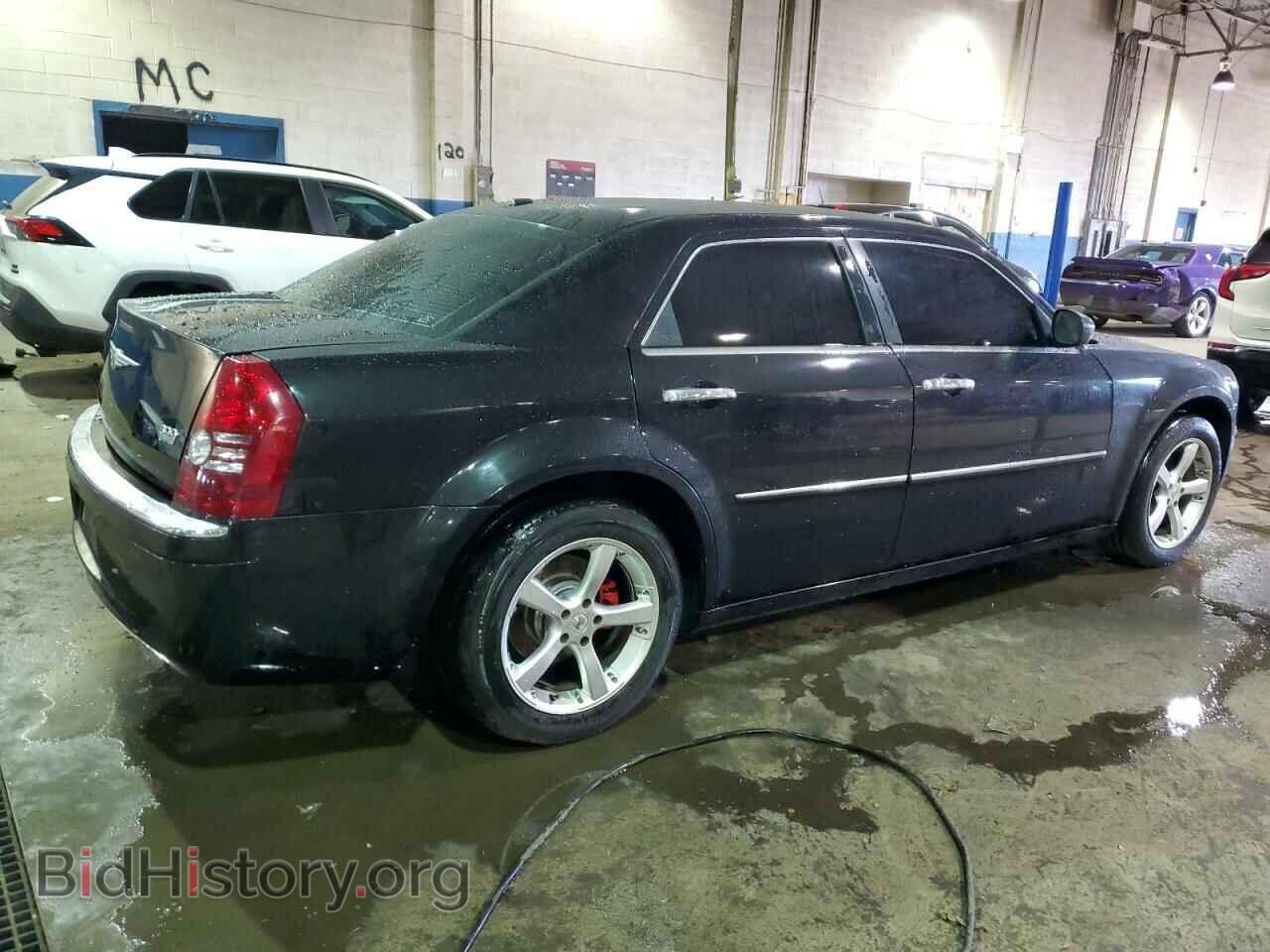 2010 CHRYSLER 300 - VIN: 2C3CA3CV0AH266607 - Фото 3