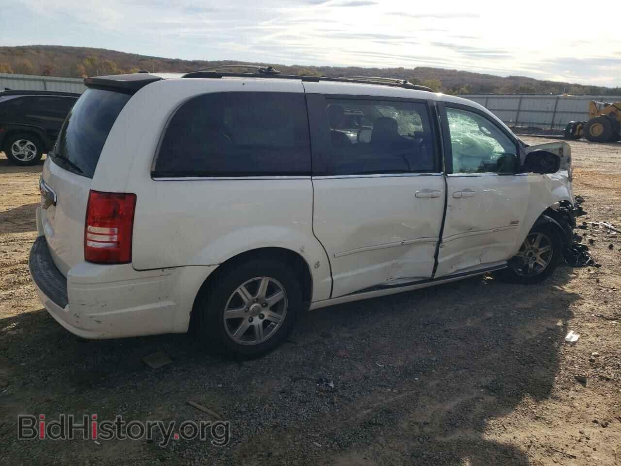2008 CHRYSLER MINIVAN - VIN: 2A8HR54P28R766982 - Фото 3