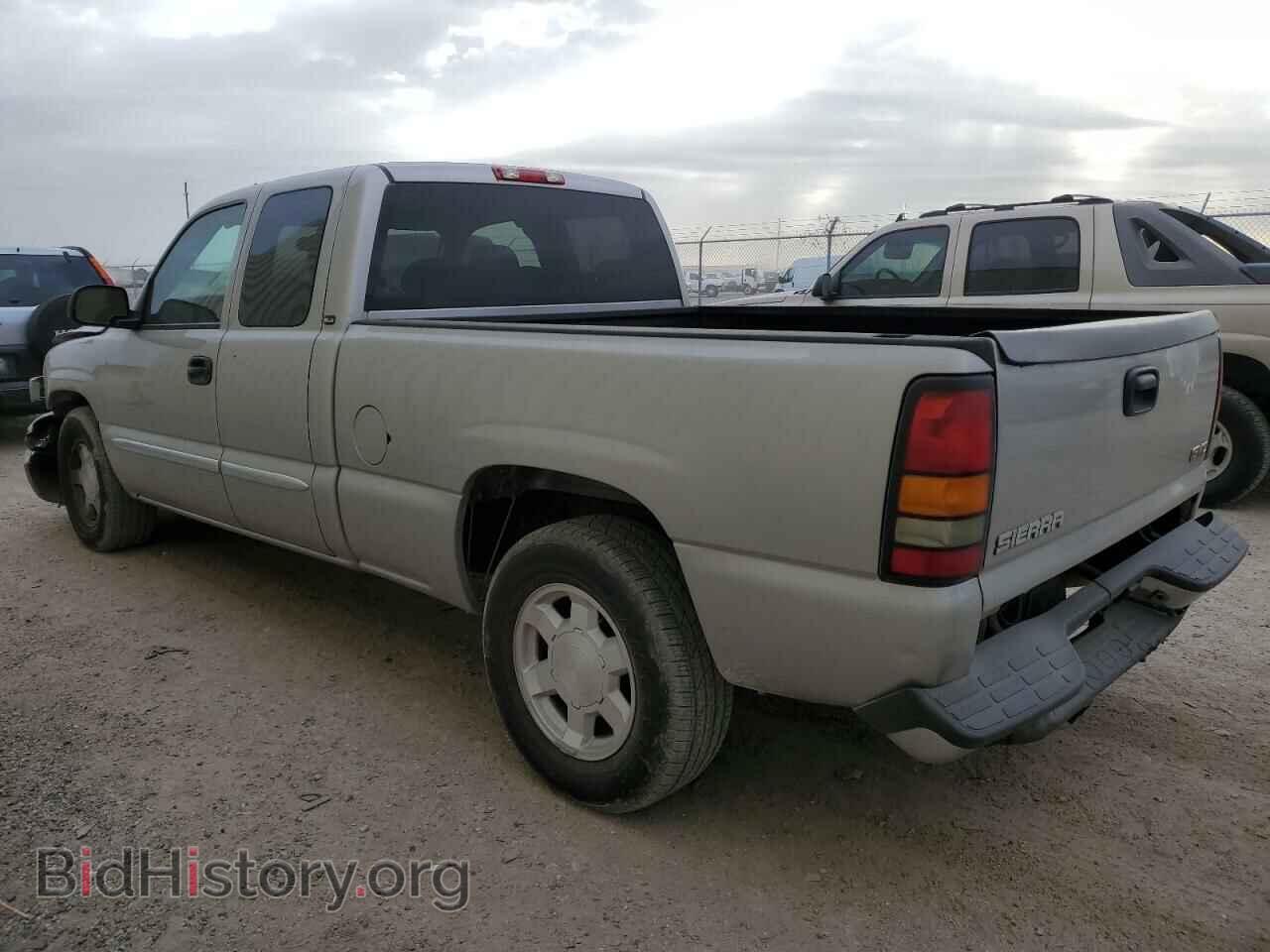 2006 GMC SIERRA - VIN: 2GTEC19Z561299776 - Photo 2