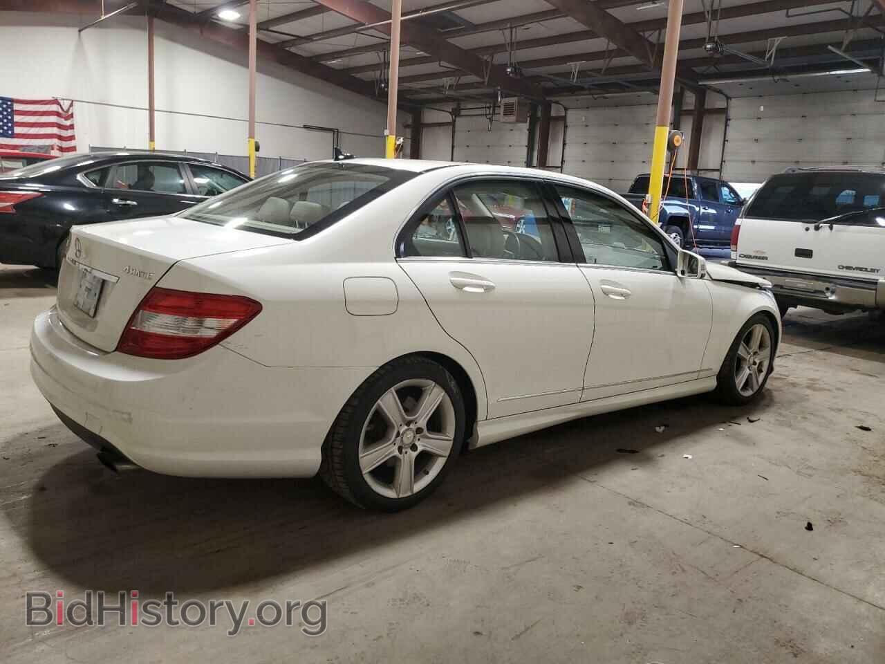 2011 MERCEDES-BENZ C-CLASS - VIN: WDDGF8BB6BR184603 - Фото 3
