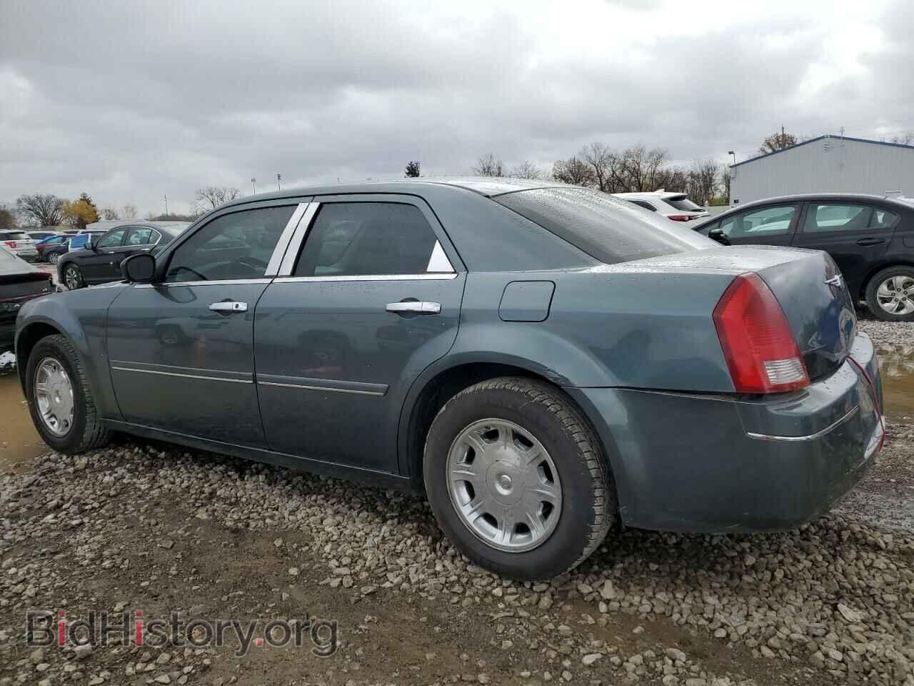 2005 CHRYSLER 300 - VIN: 2C3JA53G05H109010 - Фото 2