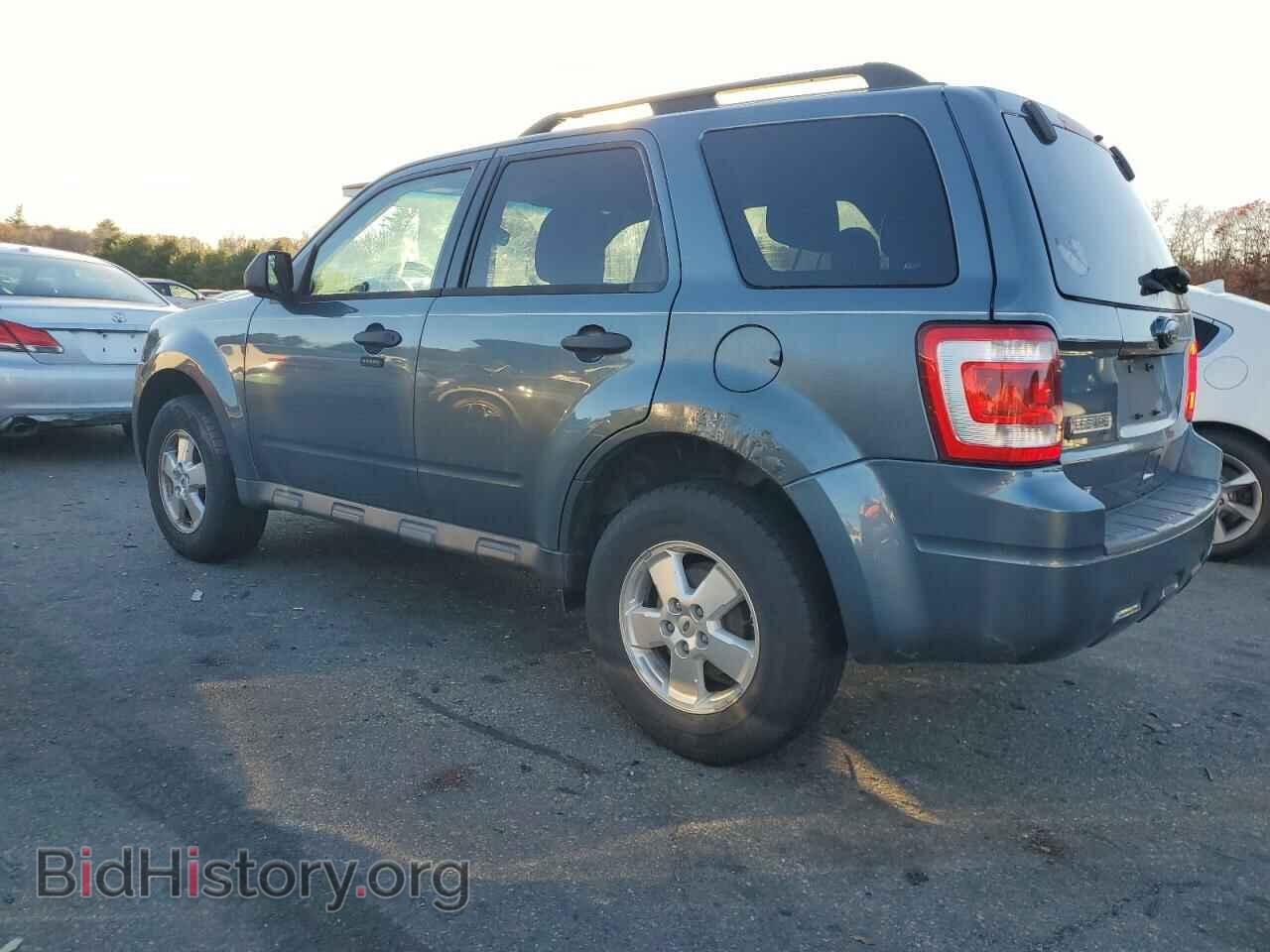 2011 FORD ESCAPE - VIN: 1FMCU9D76BKA85636 - Фото 2
