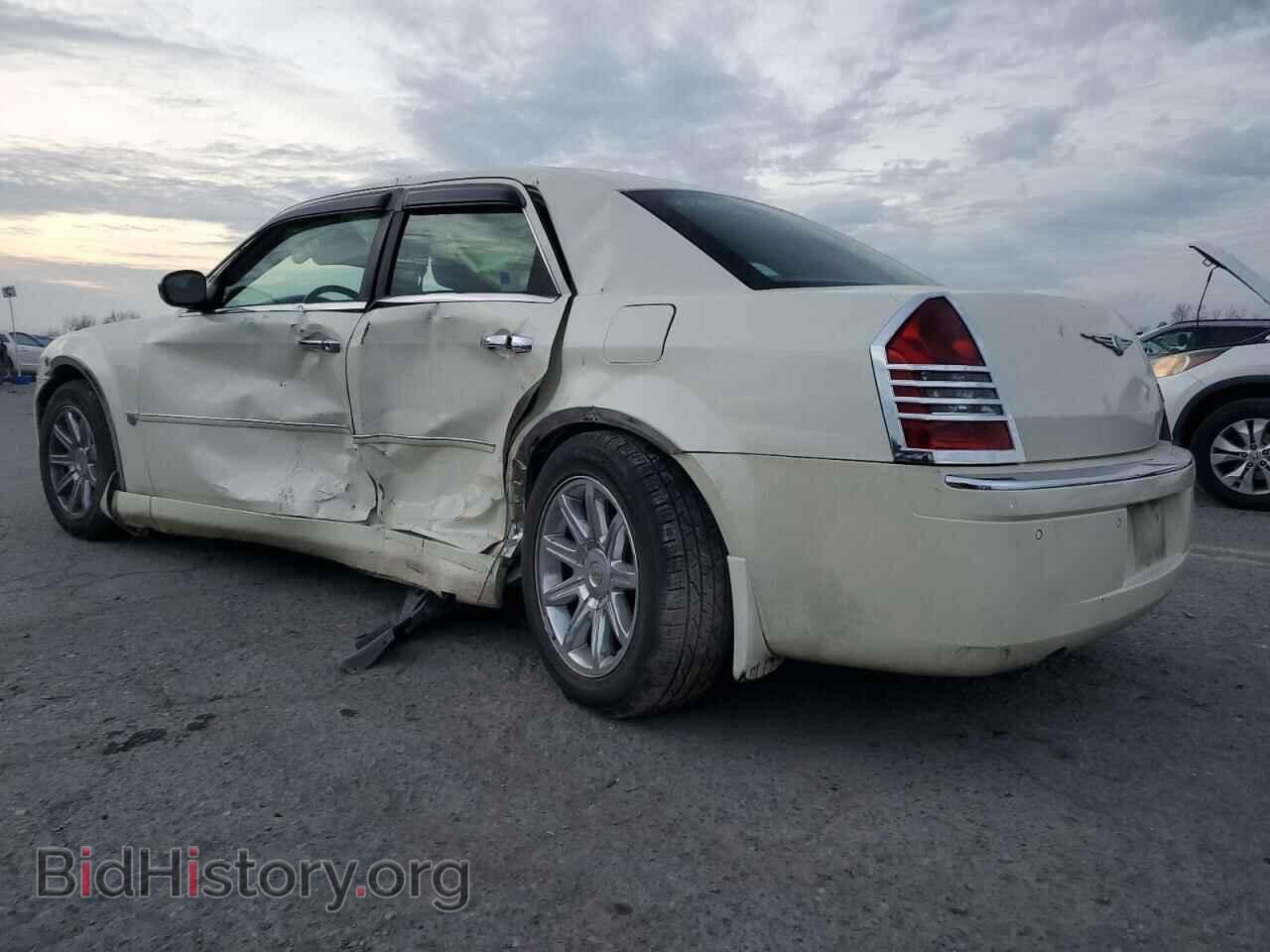 2005 CHRYSLER 300 - VIN: 2C3AA63HX5H502205 - Фото 2