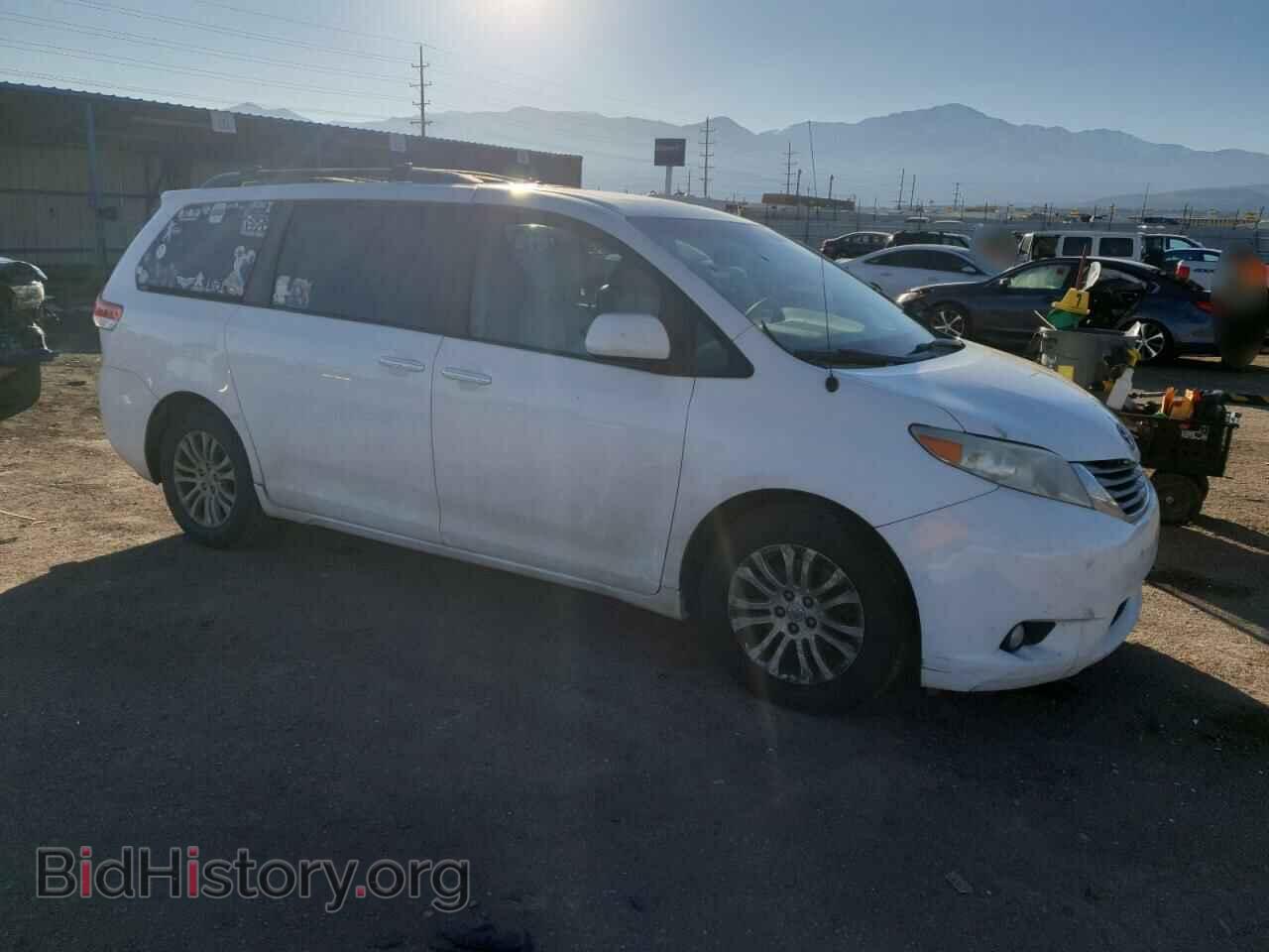 2013 TOYOTA All Models - VIN: 5TDYK3DCXDS398405 - Фото 4
