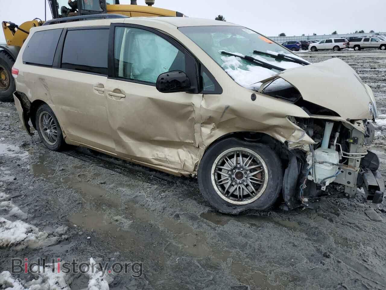 2011 TOYOTA All Models - VIN: 5TDKK3DC3BS026441 - Фото 4
