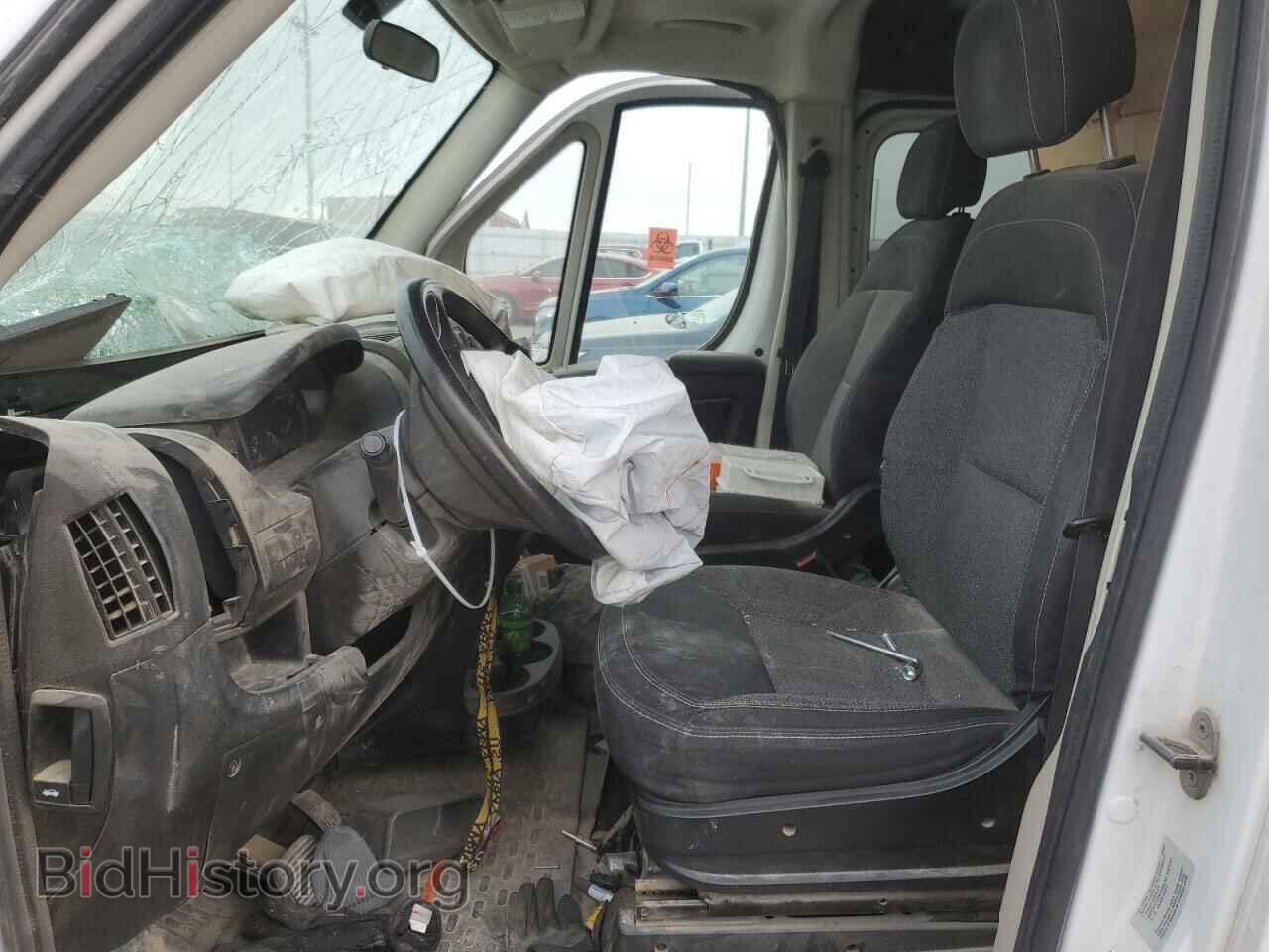 2015 RAM All Models - VIN: 3C6TRVAG7FE517587 - Фото 7