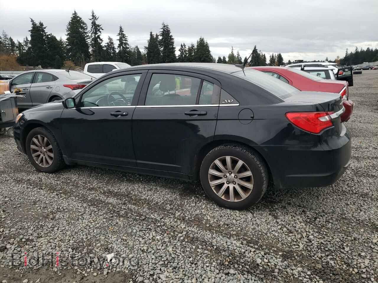 2011 CHRYSLER 200 - VIN: 1C3BC1FBXBN602848 - Фото 2