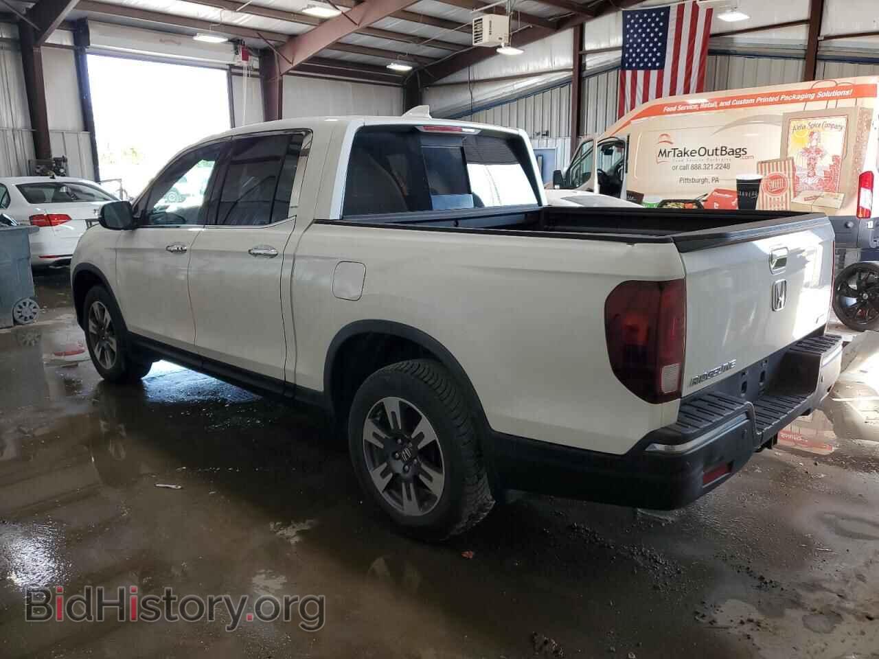 2018 HONDA RIDGELINE - VIN: 5FPYK3F76JB006110 - Фото 2