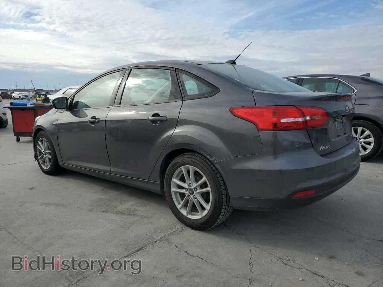 2017 FORD FOCUS - VIN: 1FADP3F20HL256288 - Фото 2