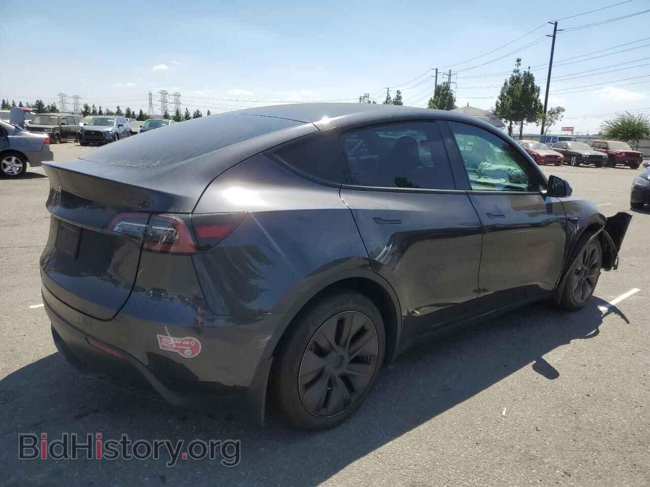 2024 TESLA MODEL Y - VIN: 7SAYGDED1RF100241 - Фото 3