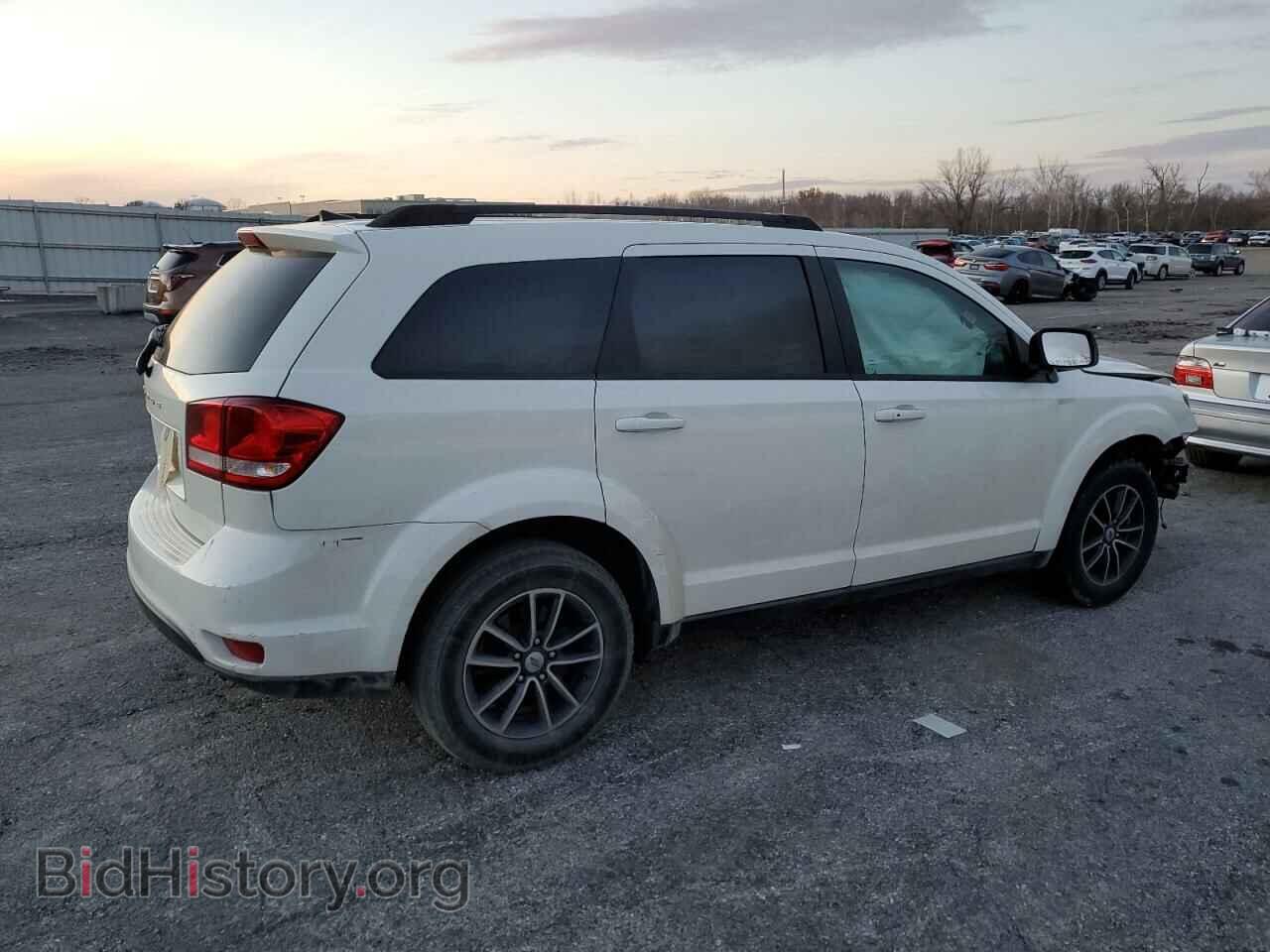 2019 DODGE JOURNEY - VIN: 3C4PDCBBXKT718809 - Фото 3