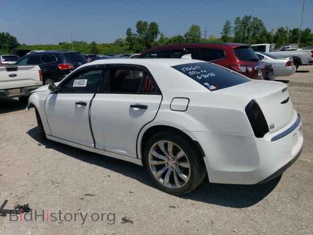 2018 CHRYSLER 300 - VIN: 2C3CCAAG6JH276030 - Фото 2