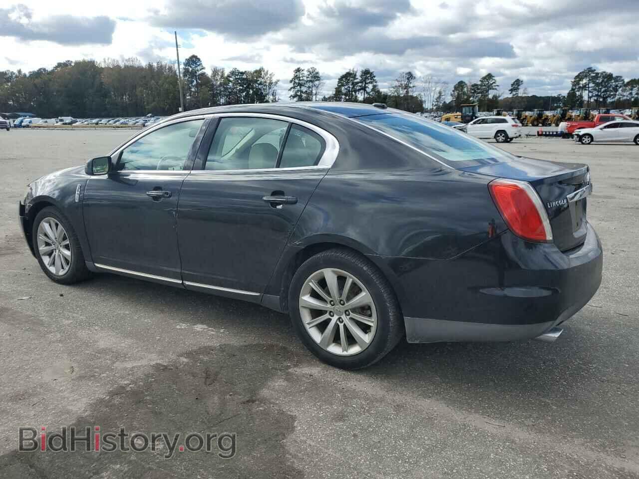 2009 LINCOLN MKS - VIN: 1LNHM94R69G618072 - Фото 2