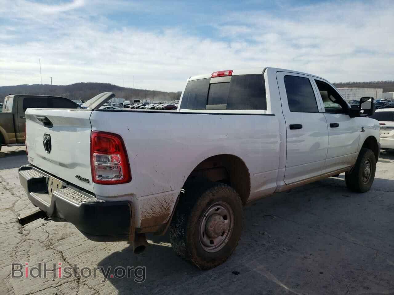 2023 RAM 2500 - VIN: 3C6UR5CLXPG564732 - Фото 3