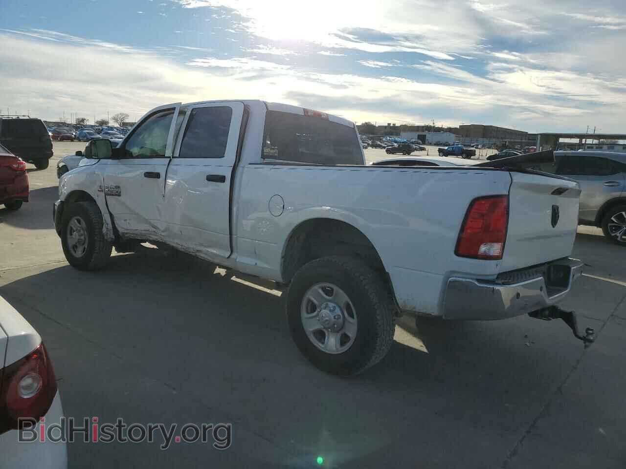 2017 RAM All Models - VIN: 3C6UR4CLXHG546954 - Фото 2