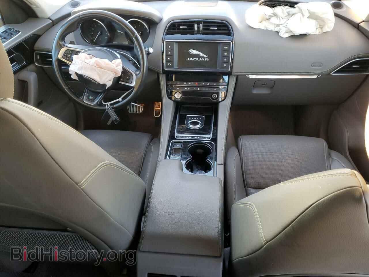 2017 JAGUAR F-PACE - VIN: SADCL2BV5HA892927 - Фото 8