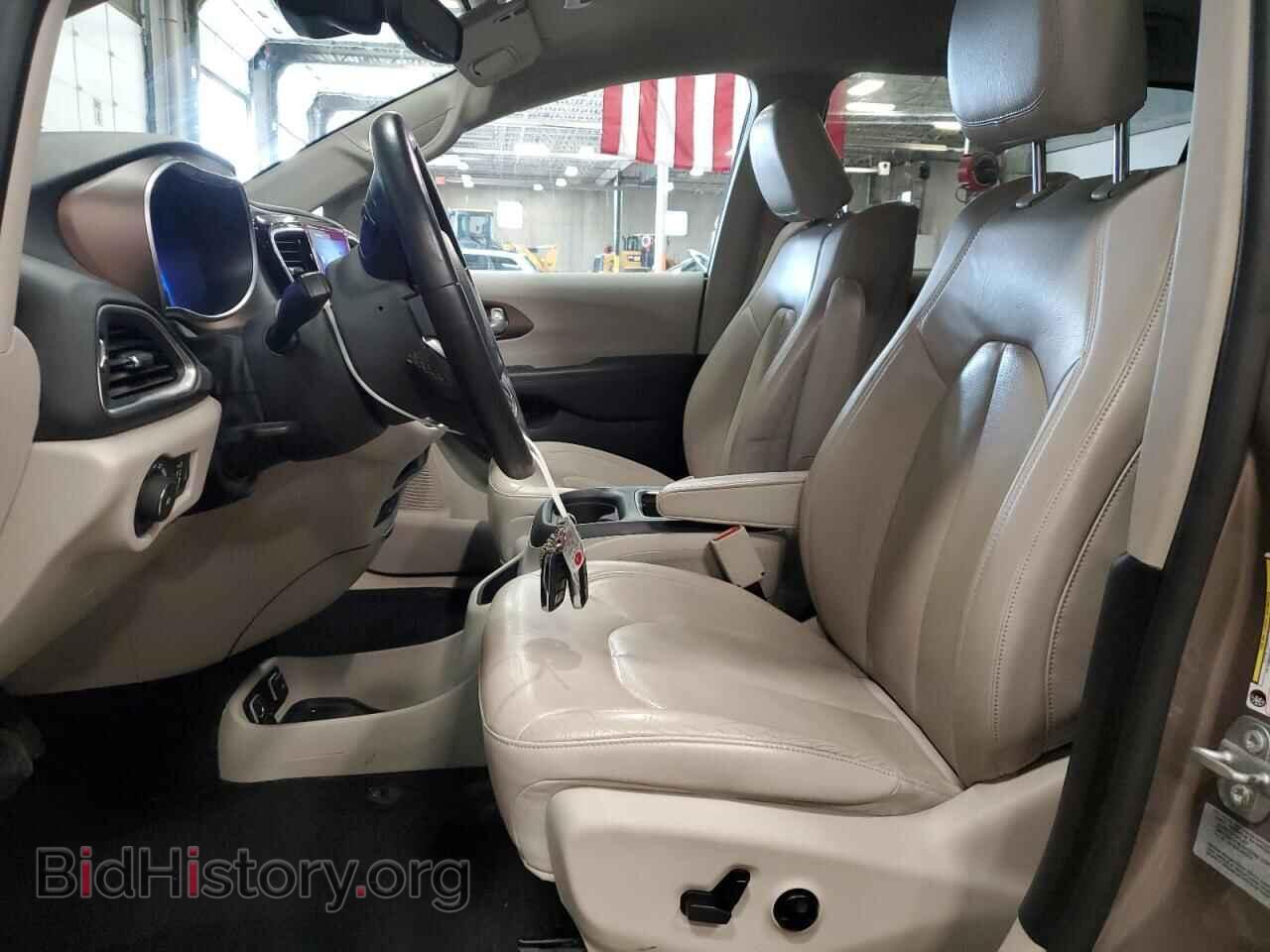 2017 CHRYSLER PACIFICA - VIN: 2C4RC1EG4HR608518 - Photo 7