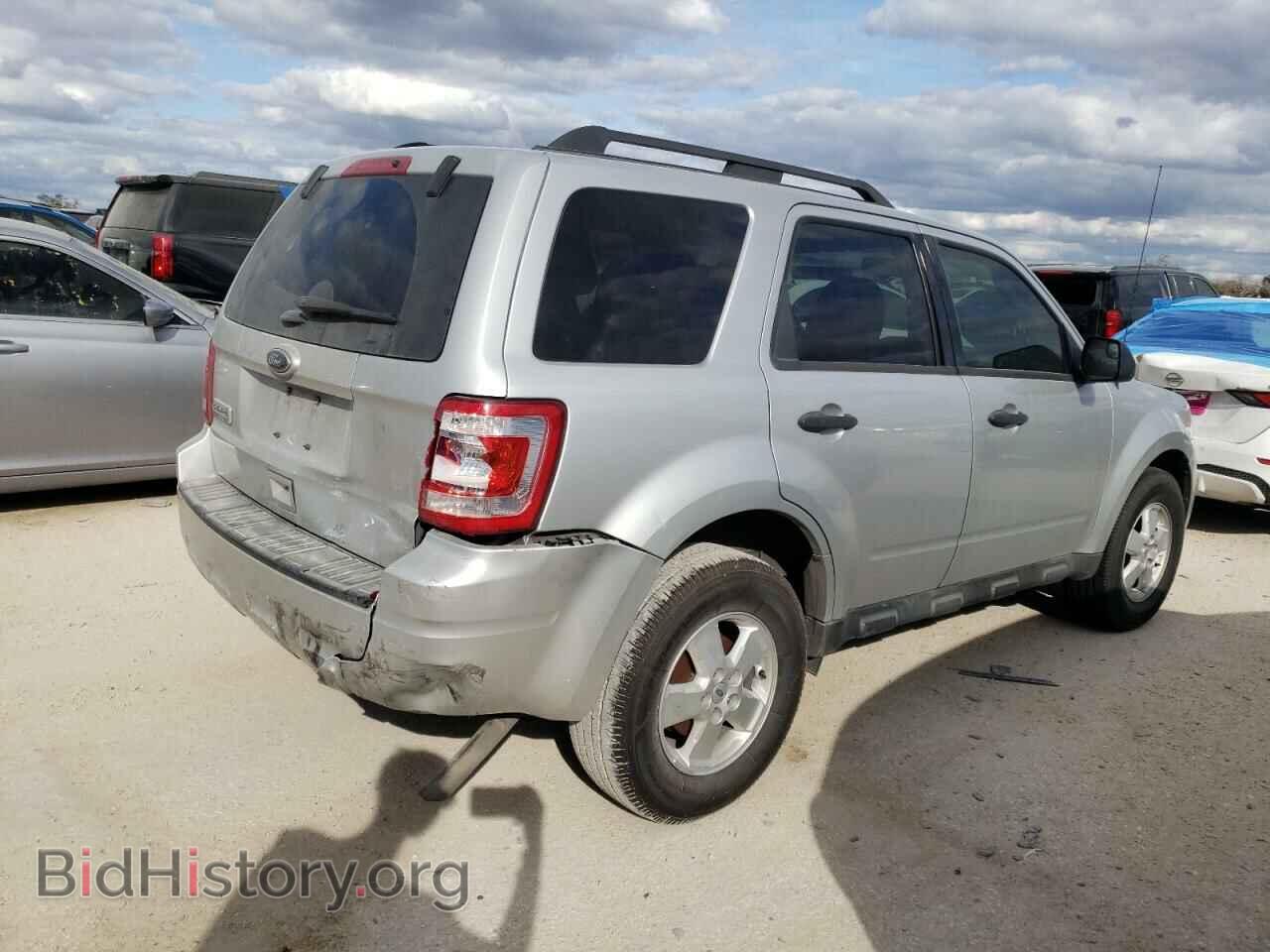 2011 FORD ESCAPE - VIN: 1FMCU9D79BKA76185 - Фото 3