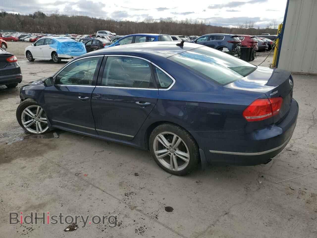 2015 VOLKSWAGEN PASSAT - VIN: 1VWBT7A36FC095802 - Фото 2