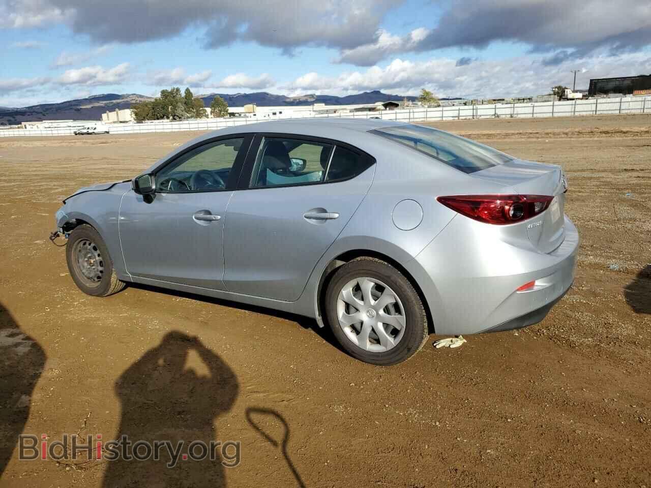 2018 MAZDA 3 - VIN: 3MZBN1U70JM276889 - Фото 2