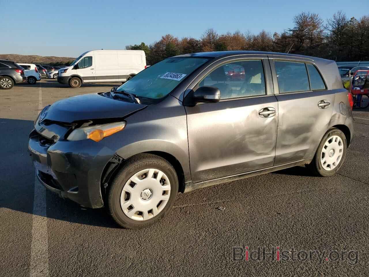 Машина Scion XD