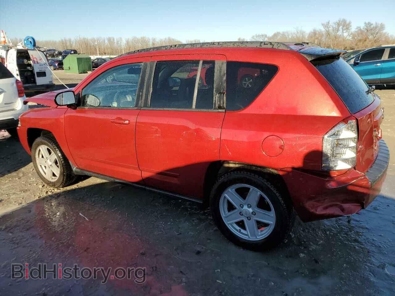 2010 JEEP COMPASS - VIN: 1J4NT4FB0AD514674 - Photo 2