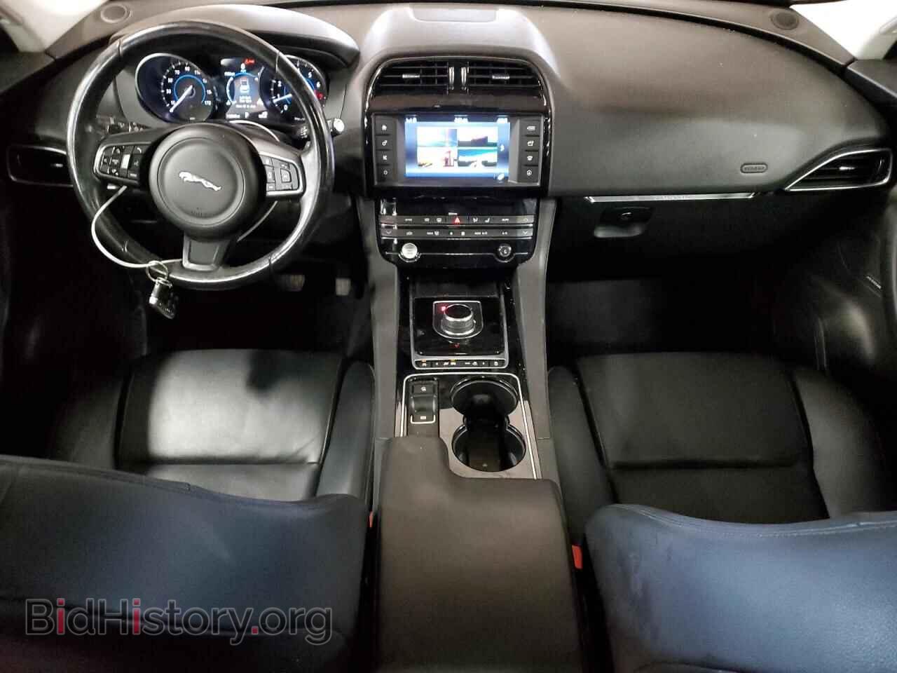 2017 JAGUAR F-PACE - VIN: SADCS2BV9HA496809 - Photo 8