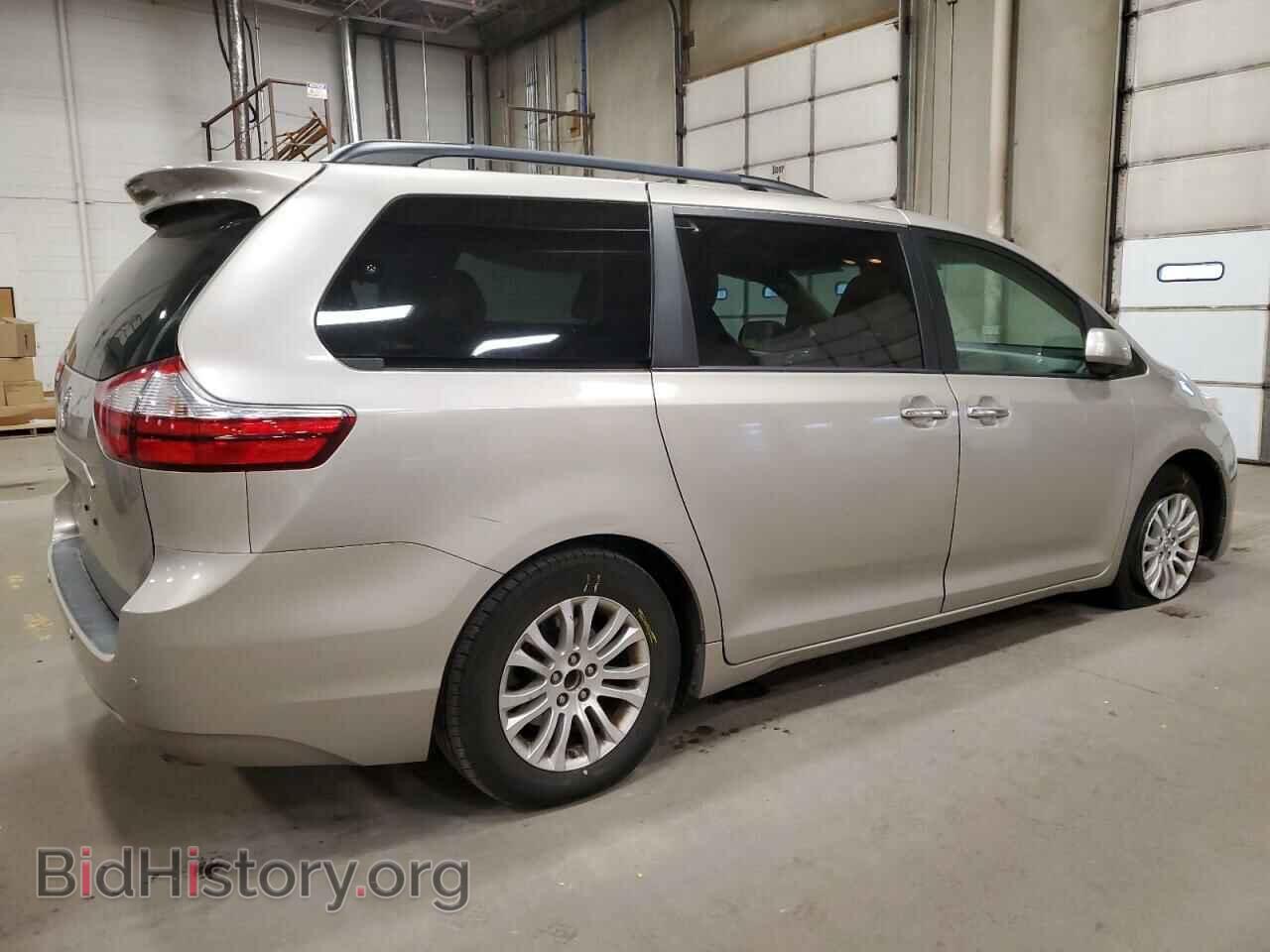 2017 TOYOTA All Models - VIN: 5TDYZ3DC1HS782106 - Фото 3