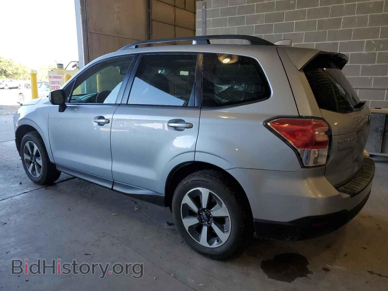 2017 SUBARU FORESTER - VIN: JF2SJAGC8HH587185 - Фото 2