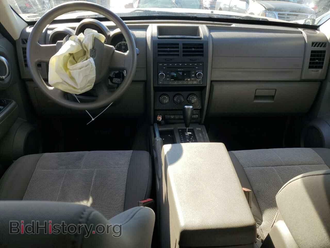 2007 DODGE NITRO - VIN: 1D8GT28K07W606060 - Photo 8
