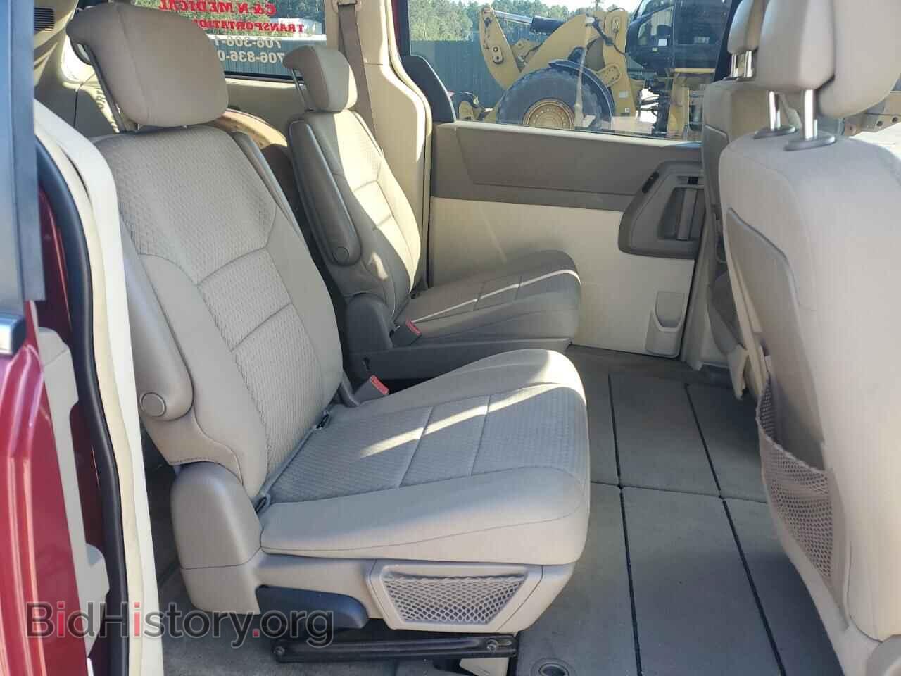 2010 CHRYSLER MINIVAN - VIN: 2A4RR2D10AR330346 - Photo 11