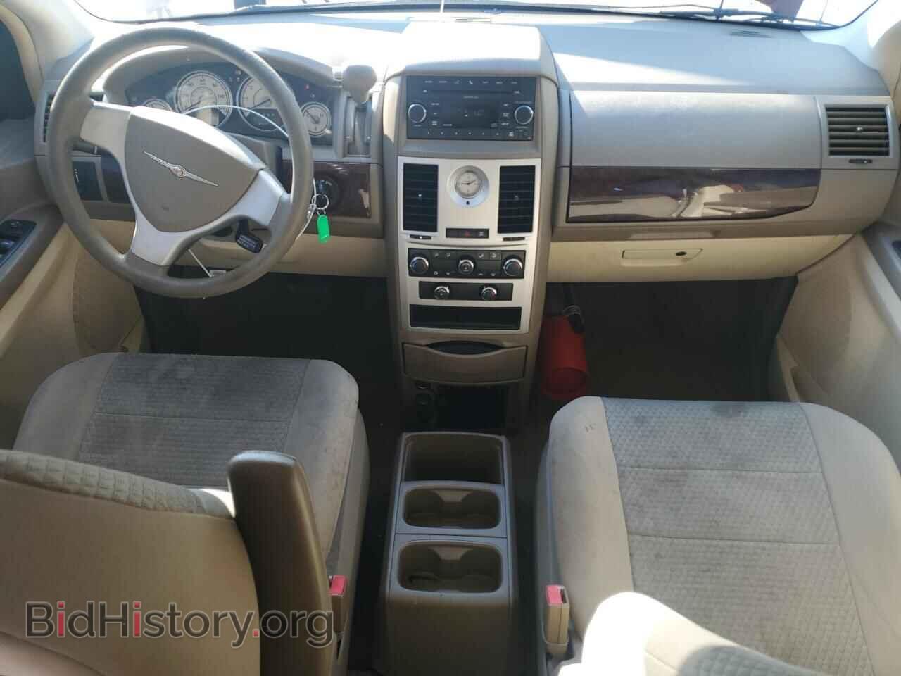 2010 CHRYSLER MINIVAN - VIN: 2A4RR2D10AR330346 - Photo 8
