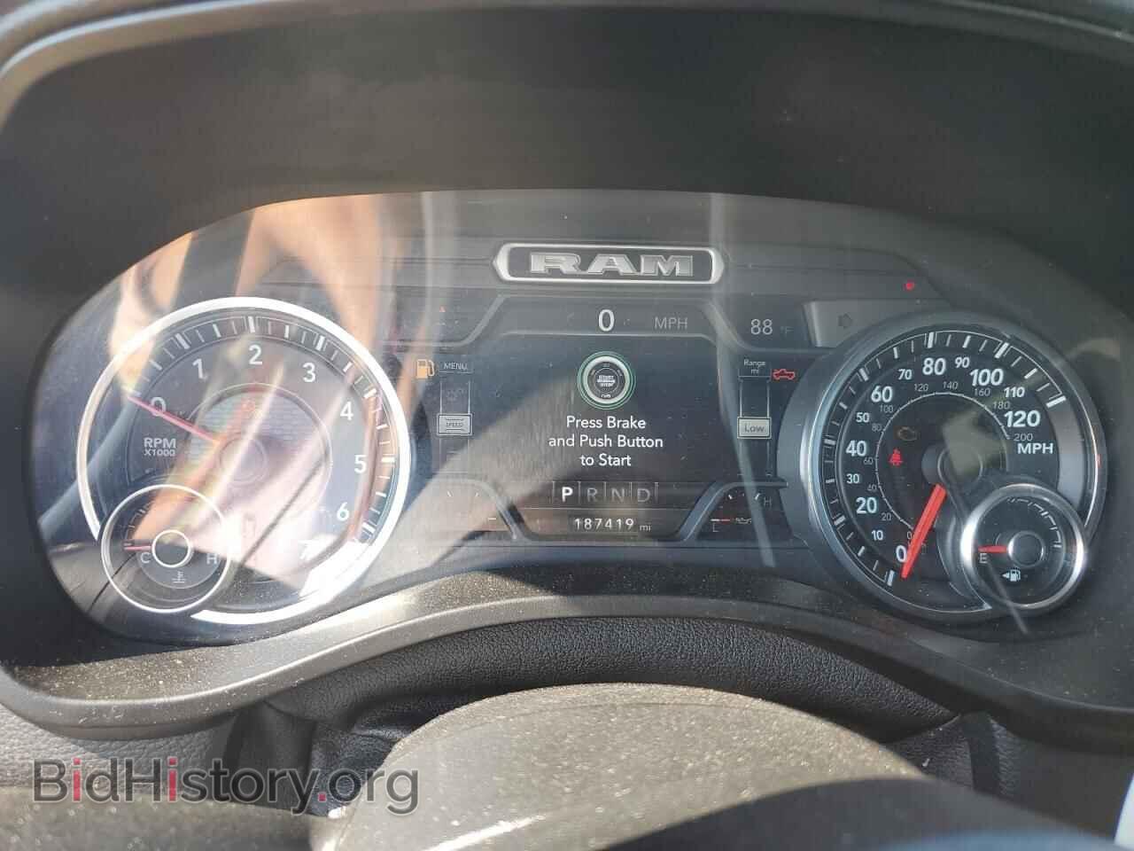 2019 RAM 1500 - VIN: 1C6SRFFT2KN796671 - Фото 9