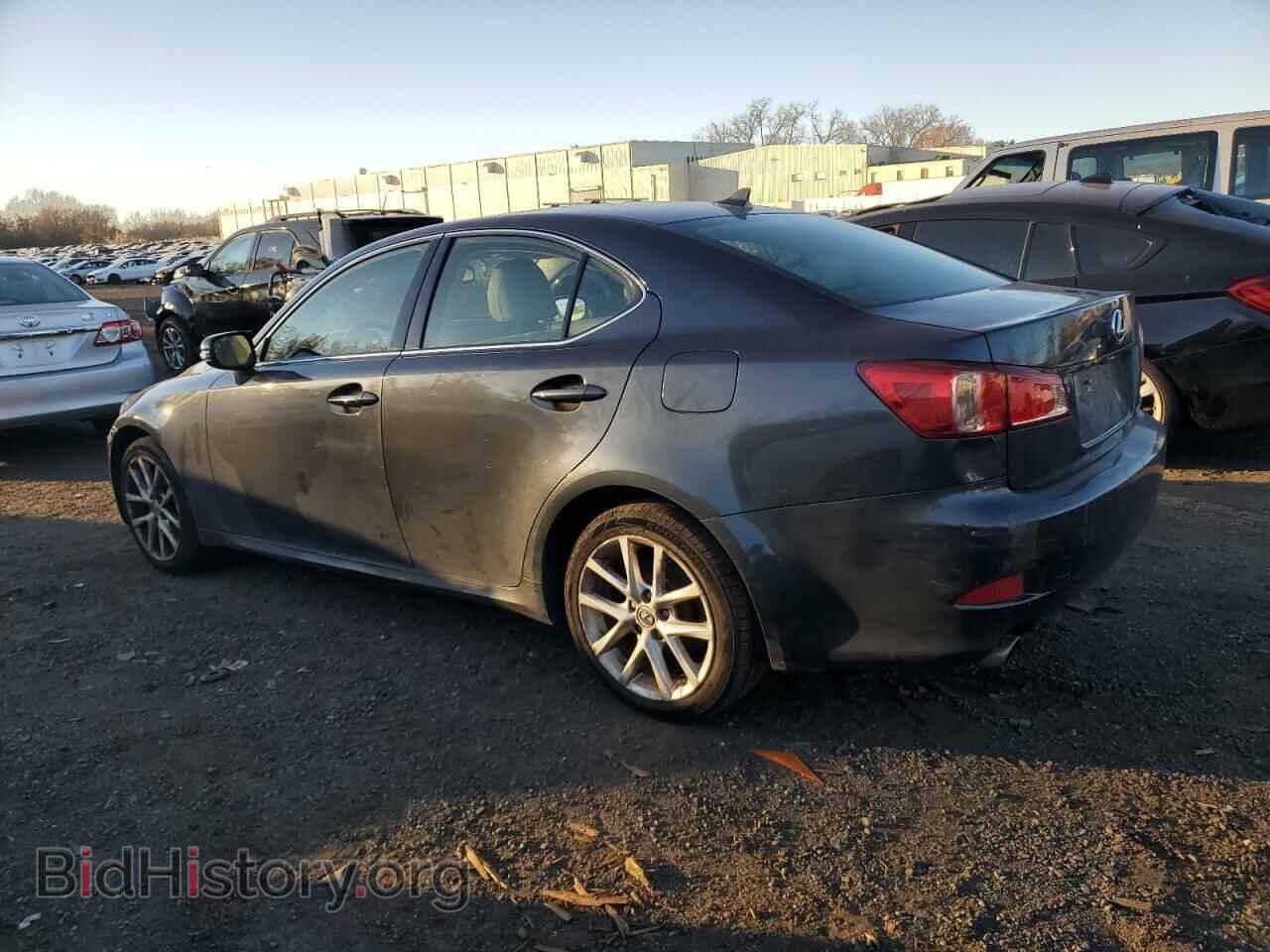 2011 LEXUS IS - VIN: JTHCF5C20B5051590 - Photo 2