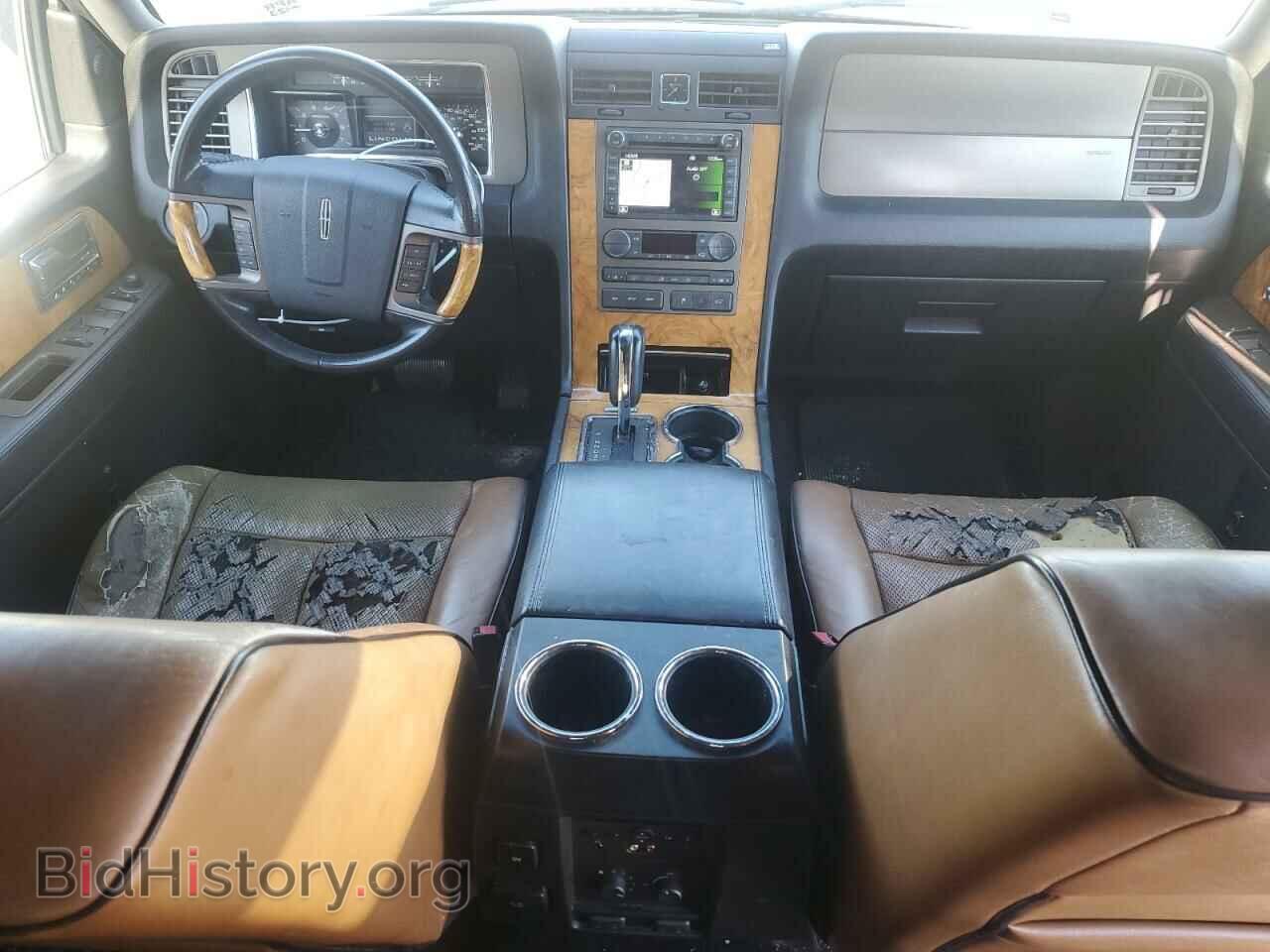 2011 LINCOLN NAVIGATOR - VIN: 5LMJJ3H51BEJ07446 - Фото 8