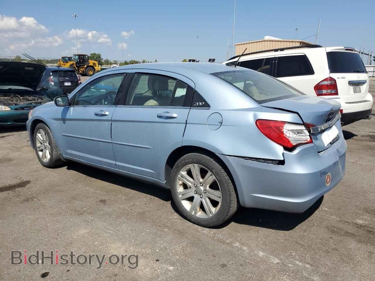 2013 CHRYSLER 200 - VIN: 1C3CCBBB0DN659126 - Фото 2